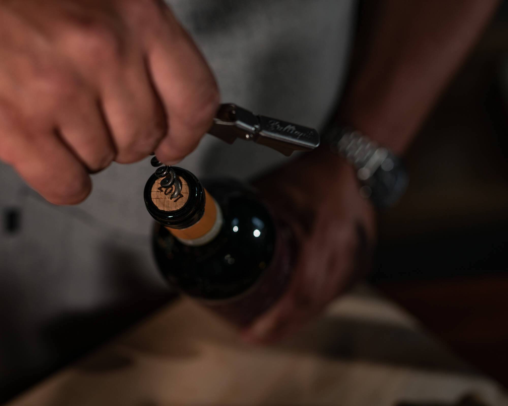 Perché il vino al ristorante costa sempre di più